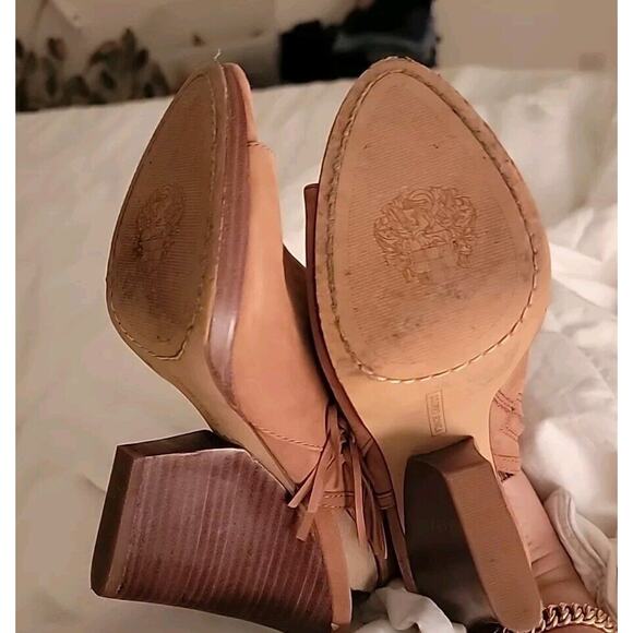 VINCE CAMUTO Jadon Fringe Bootie/Boots/Heels~Womens Size 9M - Picture 7 of 7